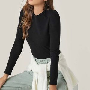 SHEIN Form Fitting Shirt